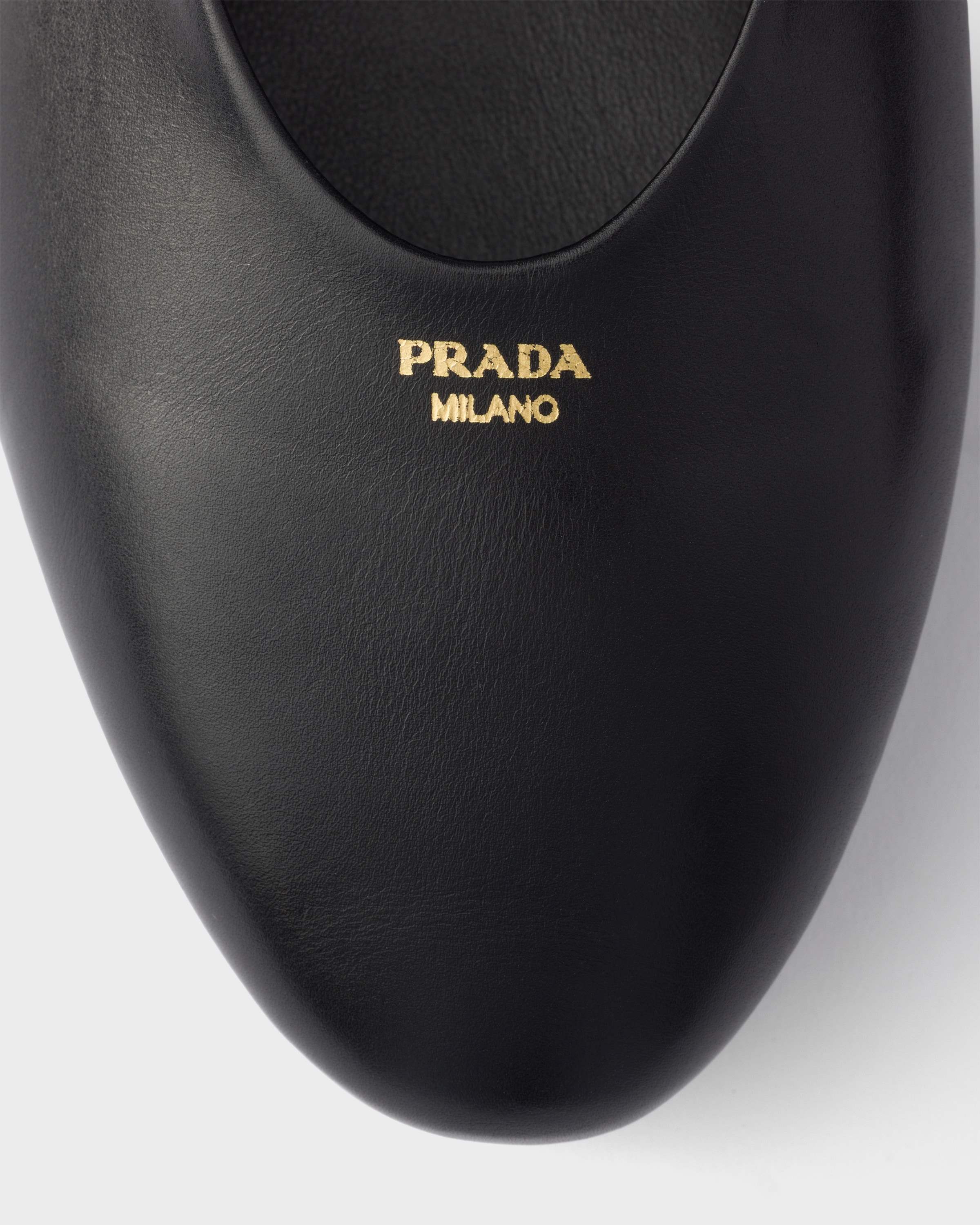 ブラック レザー バレリーナ | PRADA - 日本