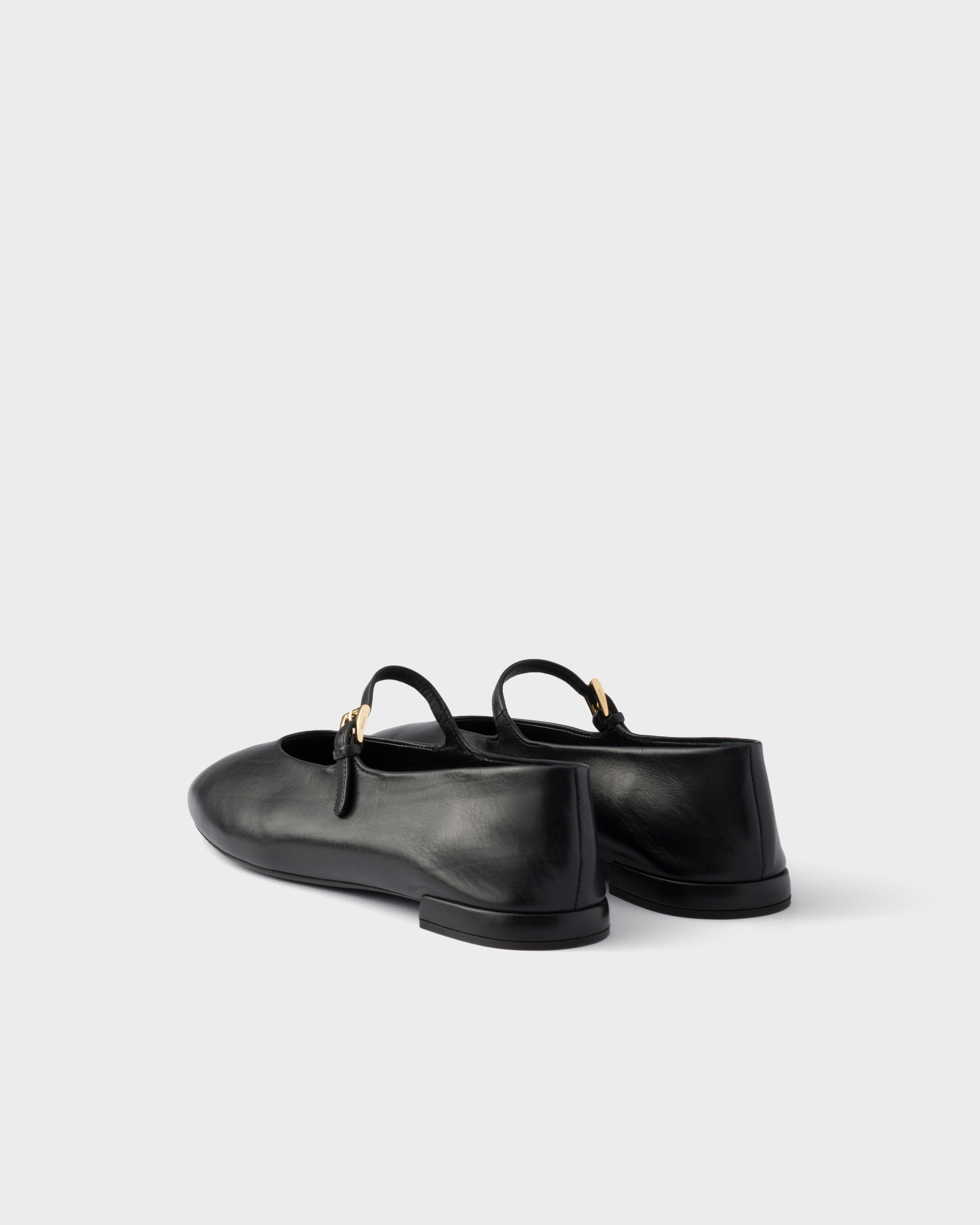 ブラック レザー バレリーナ | PRADA - 日本