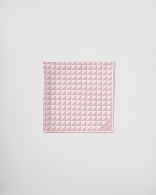 ピンク/ホワイト プリントシルクツイル スカーフ 90x90 | PRADA