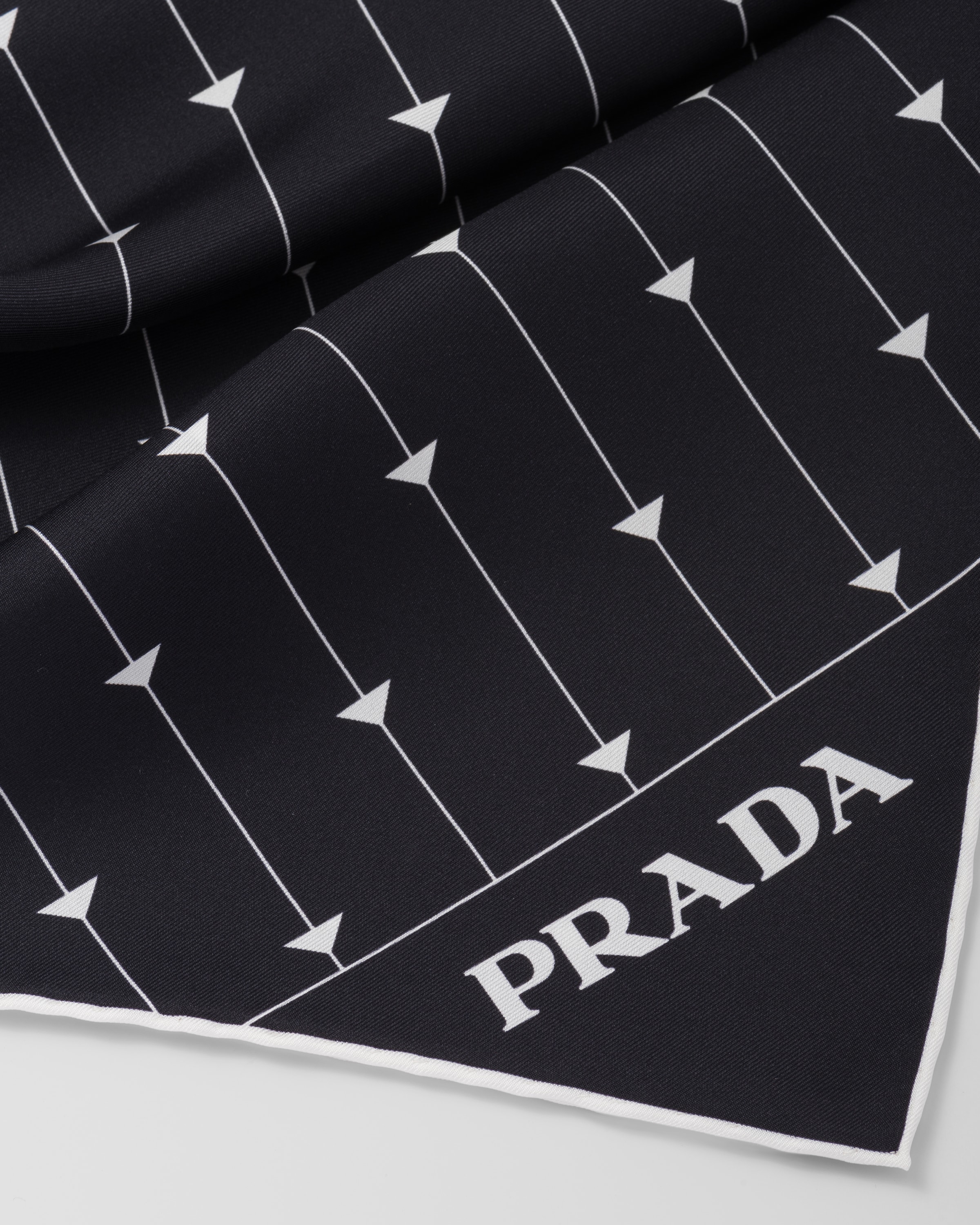 Black/white Printed Silk Twill Foulard 90x90 | PRADA