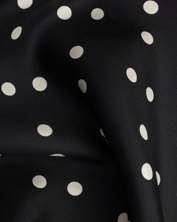 Printed silk twill scarf 90x90 Printed silk twill scarf 90x90