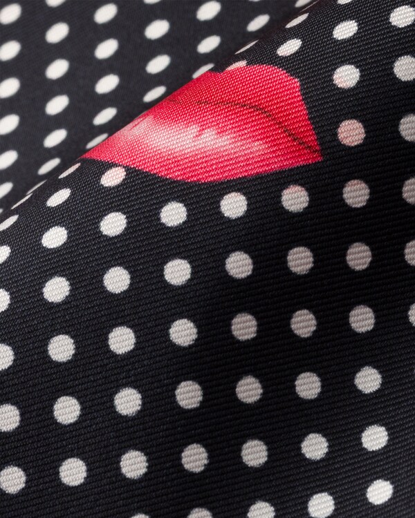 プリントシルクツイル スカーフ 90x90 - ブラック プリントシルクツイル スカーフ 90x90 - ブラック