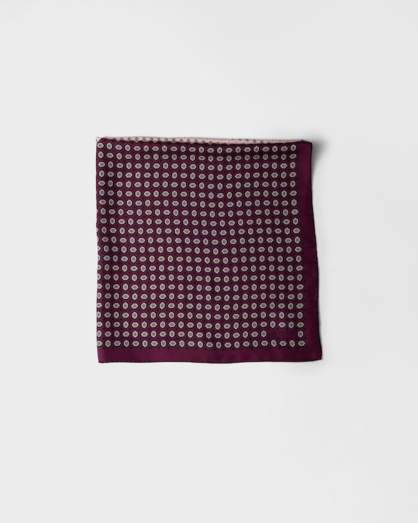 Printed silk twill scarf 90 - Burgundy/Pink Printed silk twill scarf 90 - Burgundy/Pink