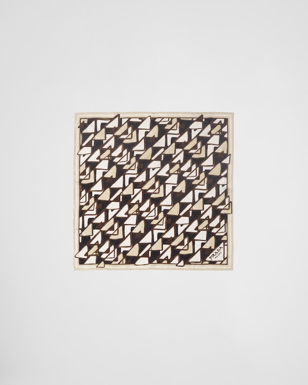 Foulard stampato in twill di seta 55x55 Foulard stampato in twill di seta 55x55