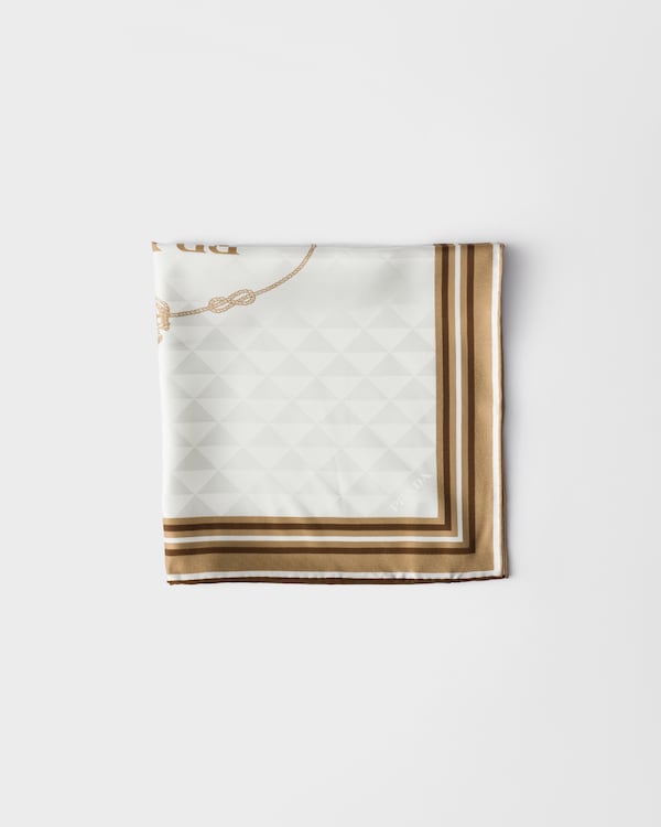 Jacquard-Schal aus Seiden-Twill mit Print 55 - Kalkweiß/Kamelfarben Jacquard-Schal aus Seiden-Twill mit Print 55 - Kalkweiß/Kamelfarben
