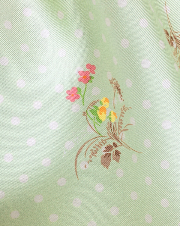 Printed silk twill scarf 55 - Sap/Ivory Printed silk twill scarf 55 - Sap/Ivory