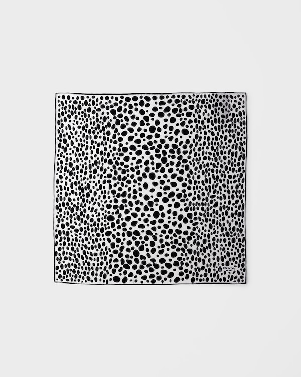 Silk twill scarf 55 - Blanco/Negro Silk twill scarf 55 - Blanco/Negro