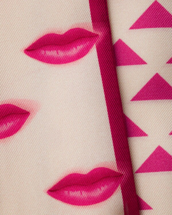 Foulard fin en sergé de soie imprimé - Pivoine/Albinos Foulard fin en sergé de soie imprimé - Pivoine/Albinos