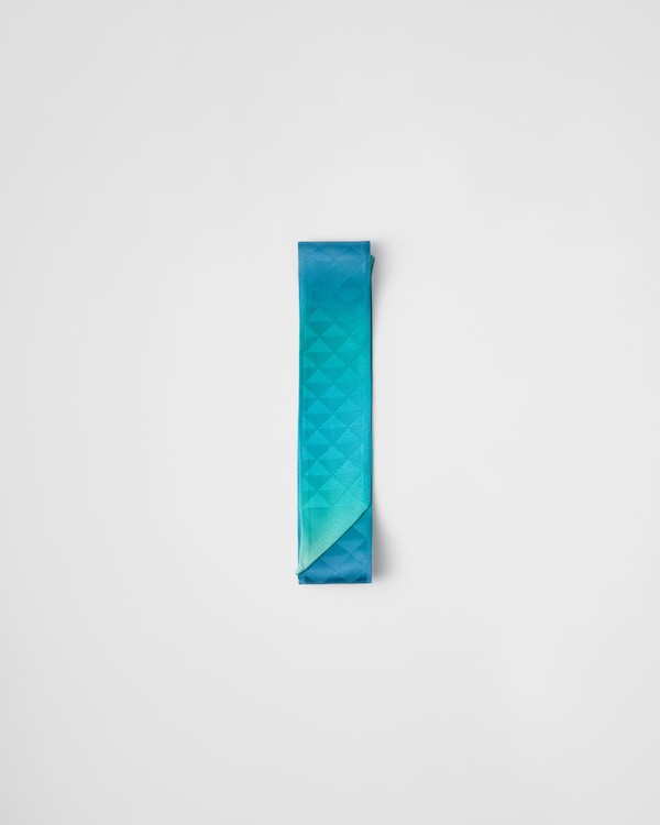 Printed silk twill skinny scarf Printed silk twill skinny scarf