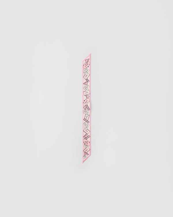 프린티드 실크 트윌 스키니 스카프 프린티드 실크 트윌 스키니 스카프