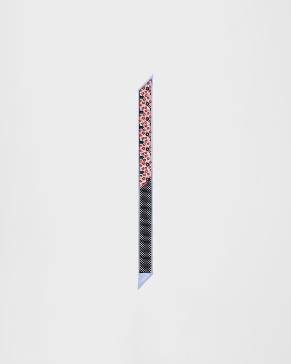 Printed silk twill skinny scarf Printed silk twill skinny scarf