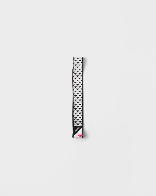 Foulard fin en sergé de soie imprimé - Noir/Blanc Foulard fin en sergé de soie imprimé - Noir/Blanc