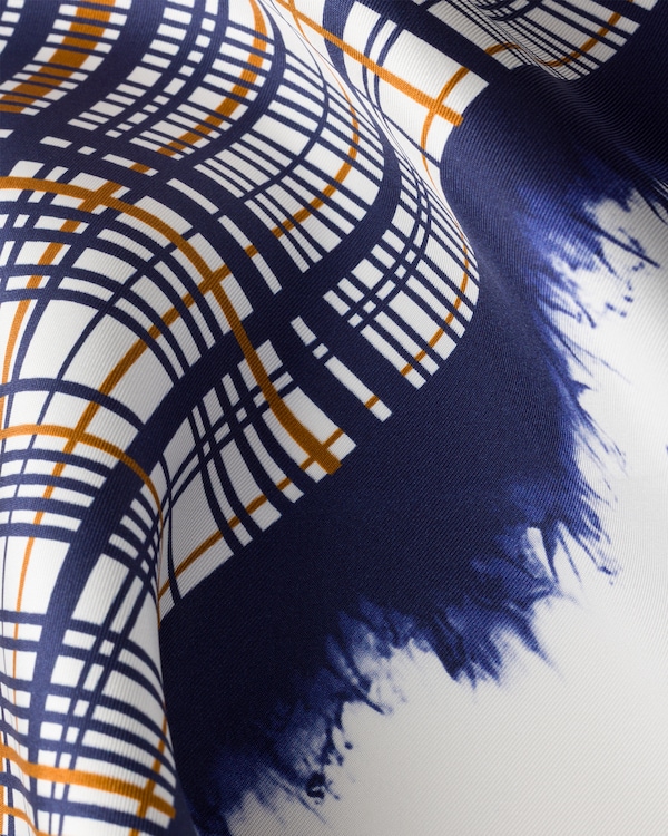 Bedruckter Schal aus Seiden-Twill - Blau/Kalkweiss Bedruckter Schal aus Seiden-Twill - Blau/Kalkweiss