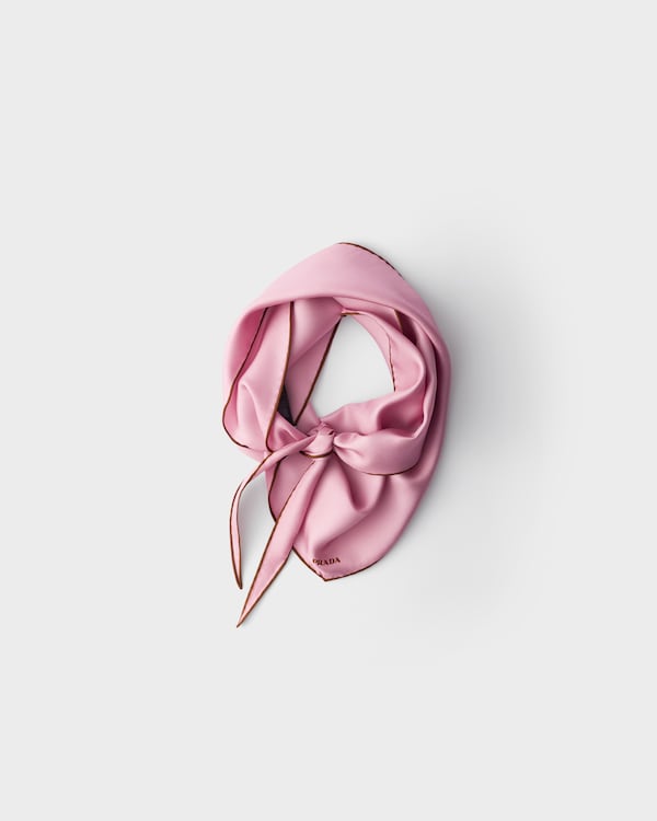 Foulard en sergé imprimé - Rose Bruyère Foulard en sergé imprimé - Rose Bruyère
