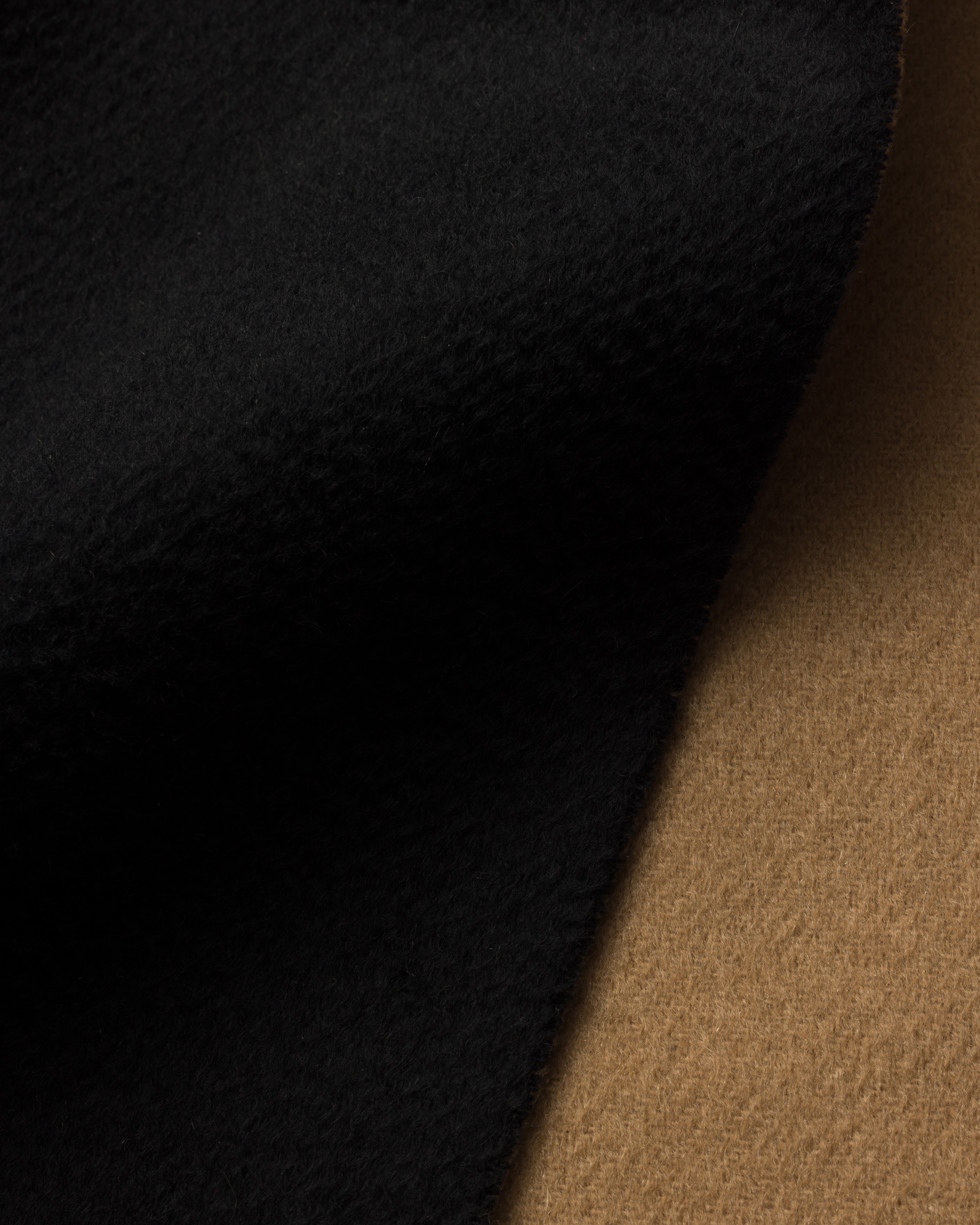 Prada Cashmere Double-faced Scarf In Schwarz/noisette