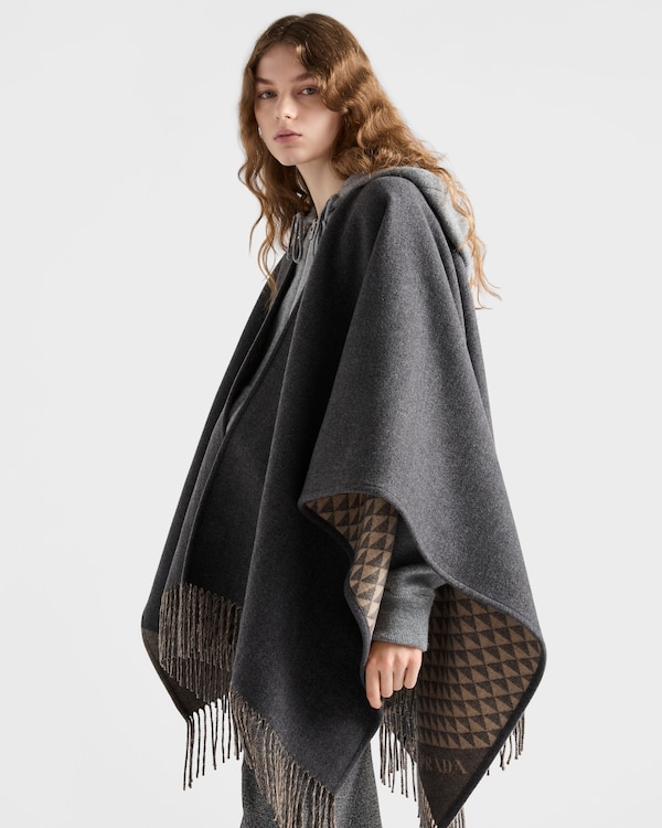 Reversible wool and cashmere poncho Reversible wool and cashmere poncho