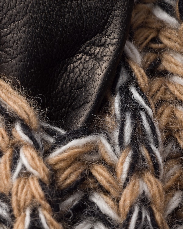 Nappa leather and mélange knit gloves Nappa leather and mélange knit gloves