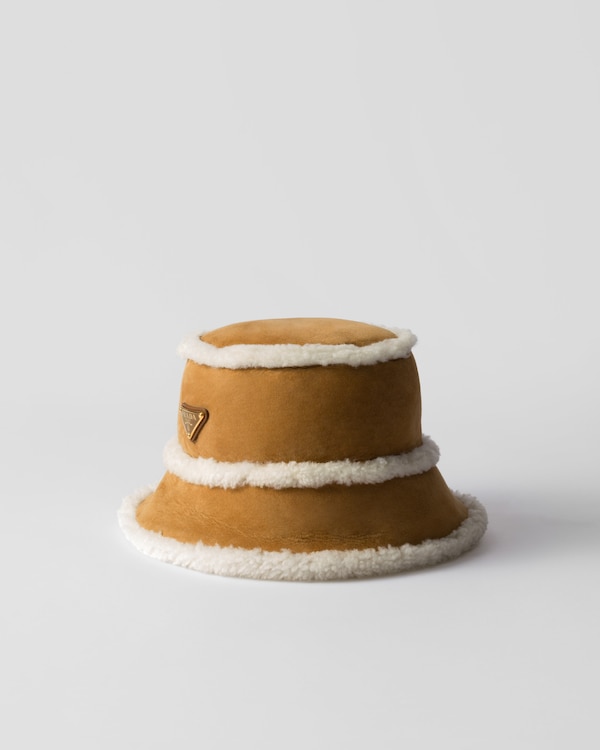 Suede shearling bucket hat Suede shearling bucket hat