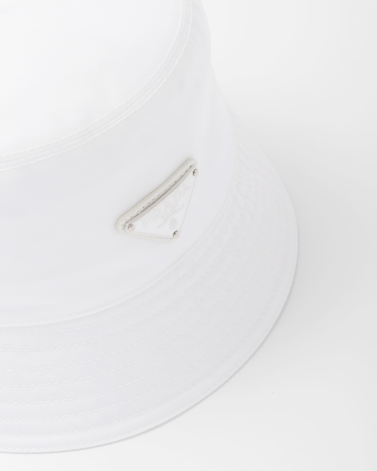 BUCKET HAT IN PURPLE RE-NYLON 234100