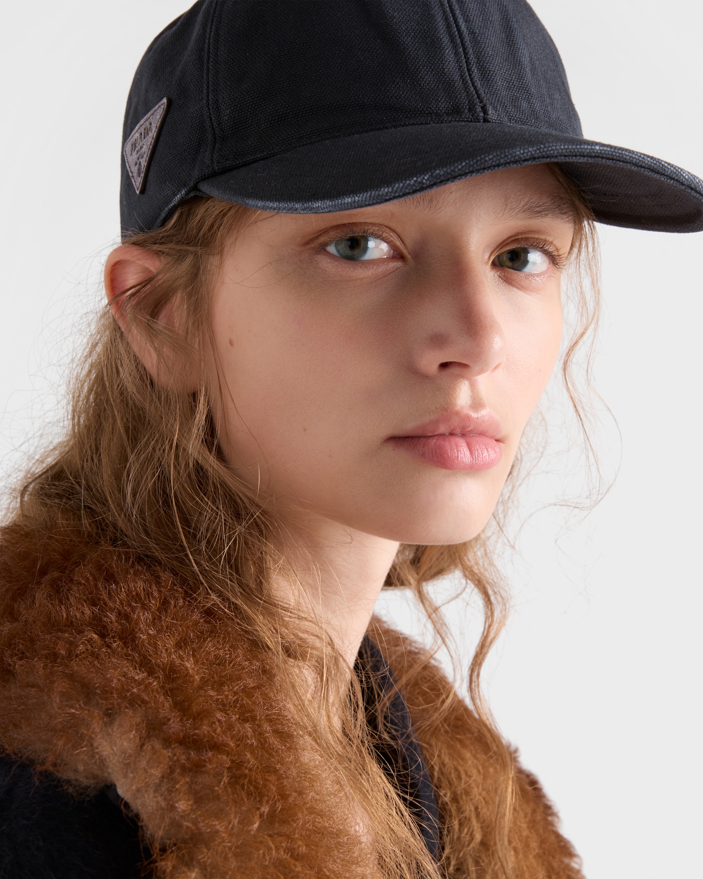 ▼美品　PRADA ベースボールキャップ　ブラック　プラダ　帽子　コットン Amazon | [Prada] [プラダ] キャップ 帽子 テスート リナイロン