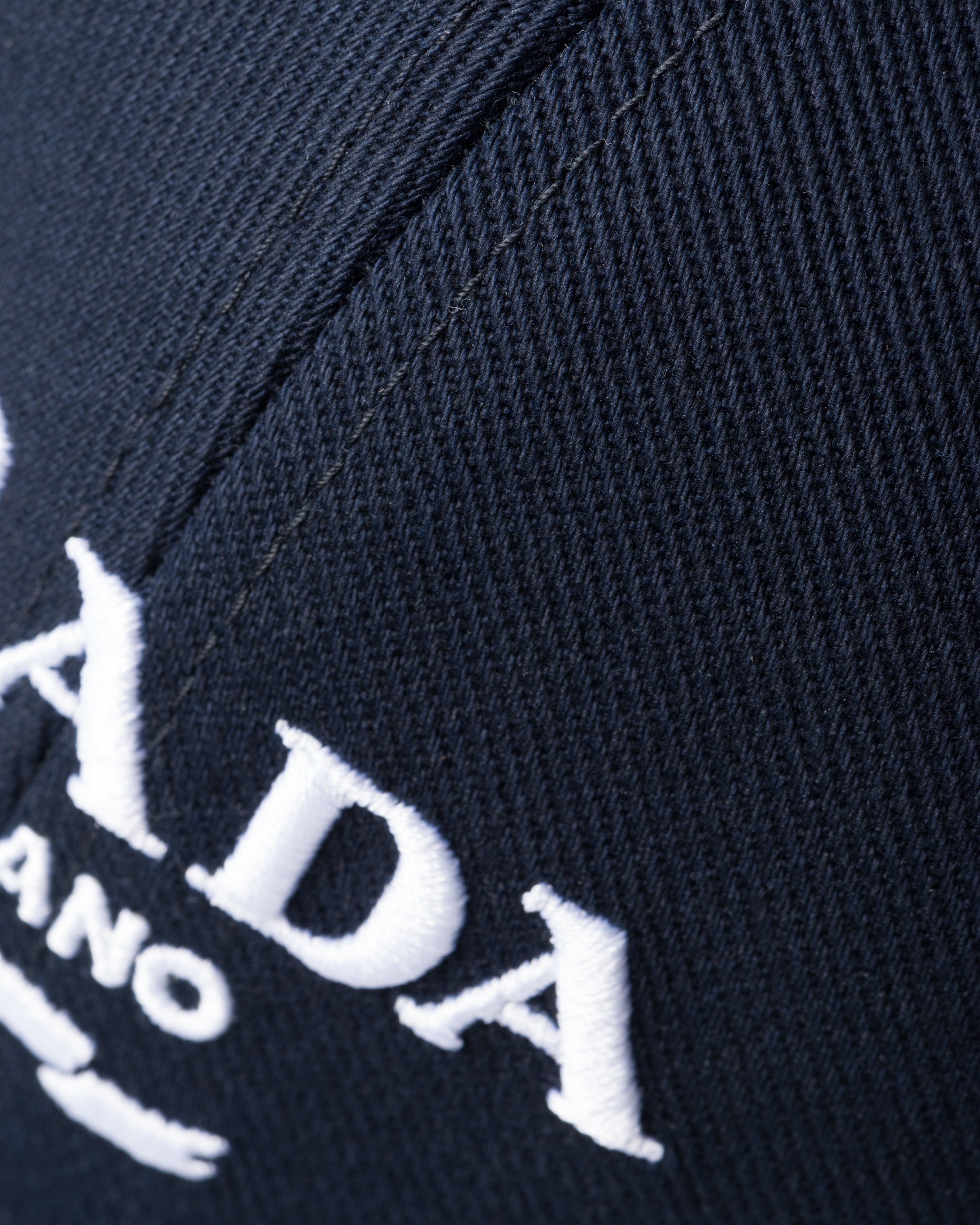 Prada Logo-embroidered Drill Cap In Navy