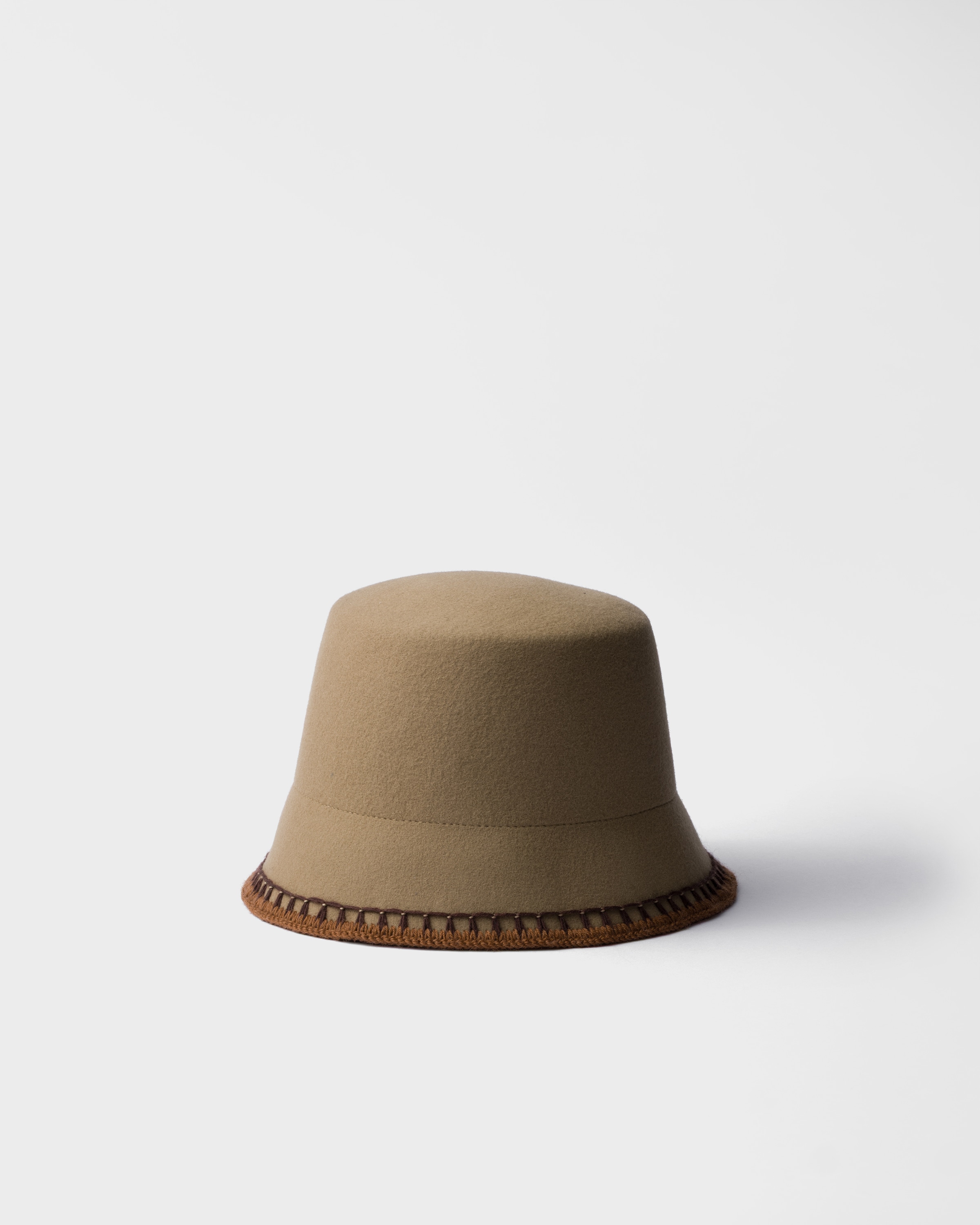Felt bucket hat