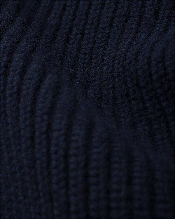 Wool and cashmere knit hood Wool and cashmere knit hood