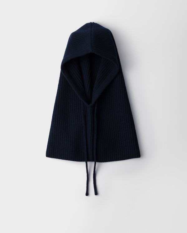 Wool and cashmere knit hood Wool and cashmere knit hood