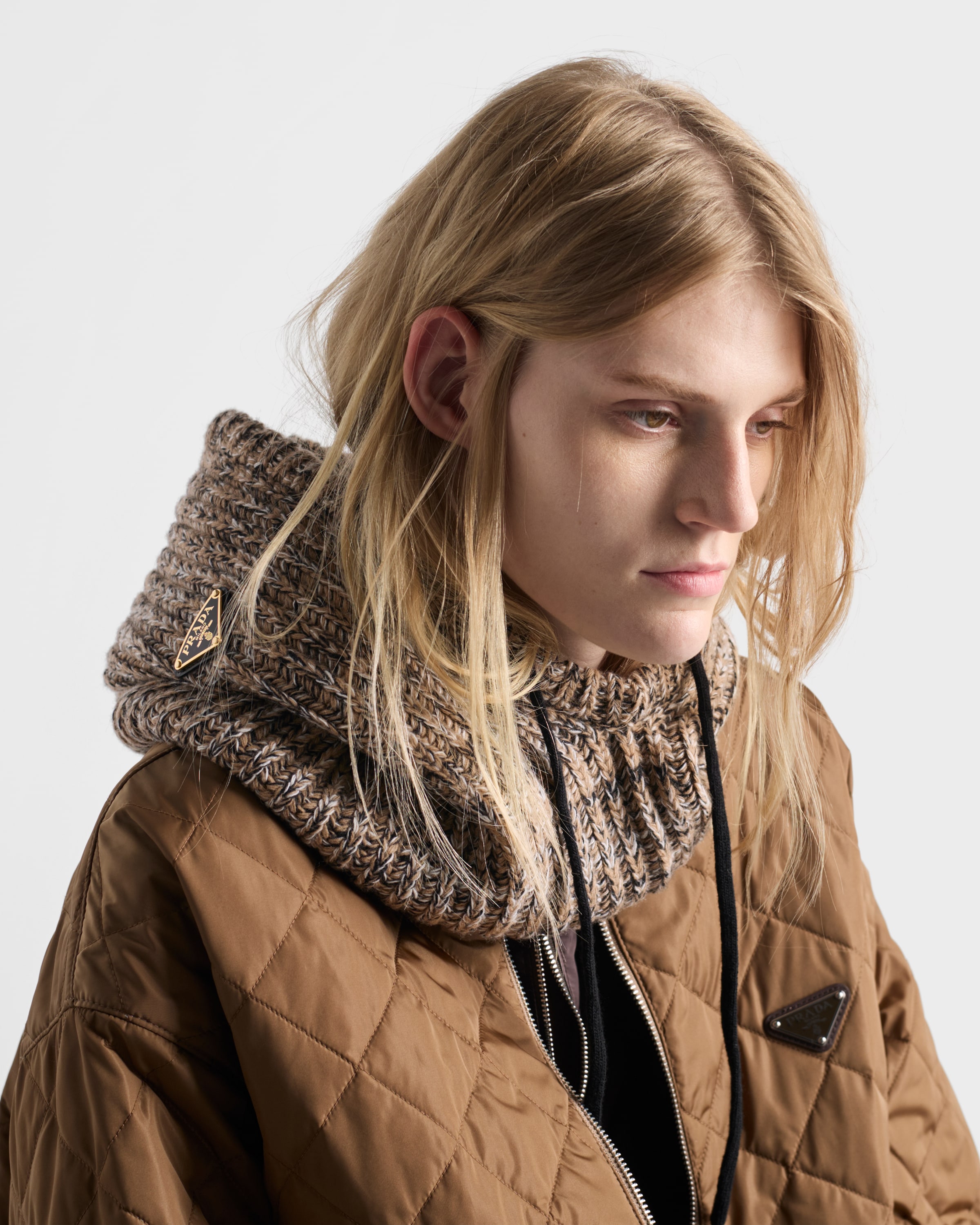 Mélange knit hood