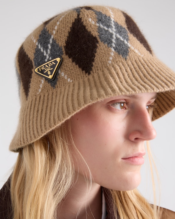 Argyle knit bucket hat Argyle knit bucket hat