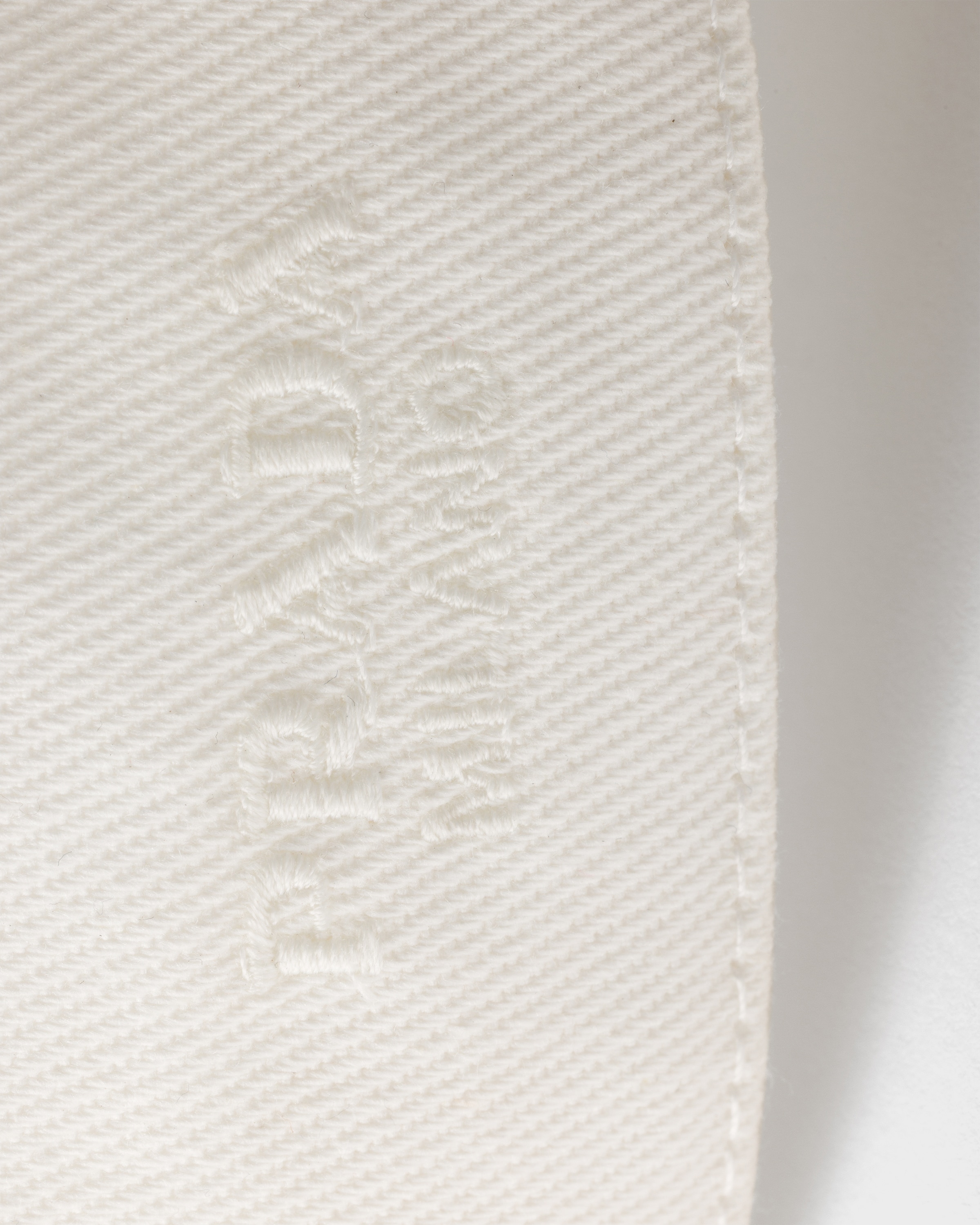 ホワイト ドリル ベースボールキャップ | PRADA