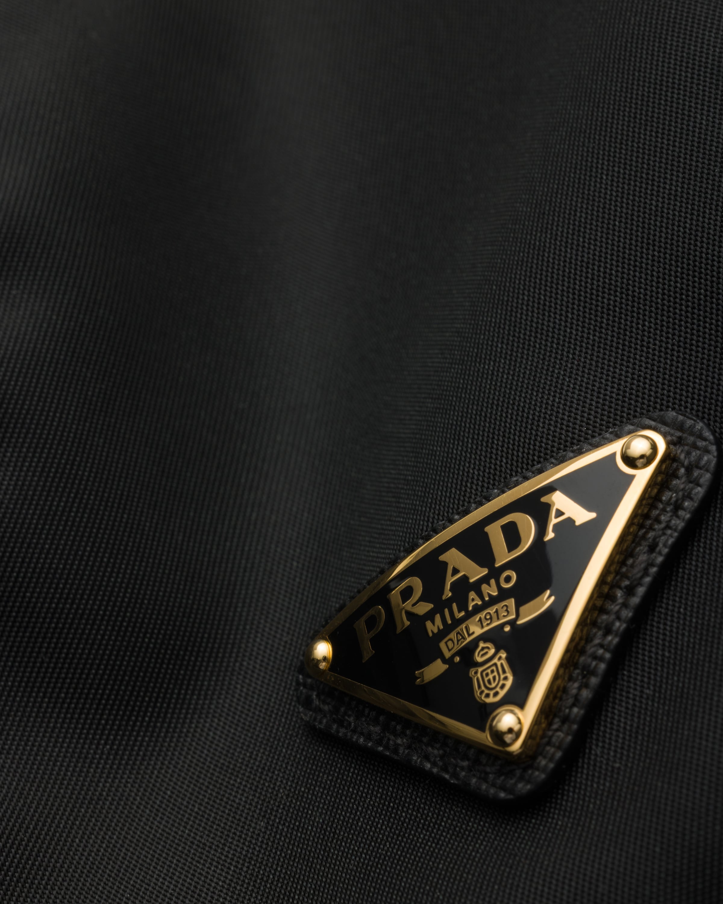 ブラック Re-Nylon キャップ | PRADA - 日本