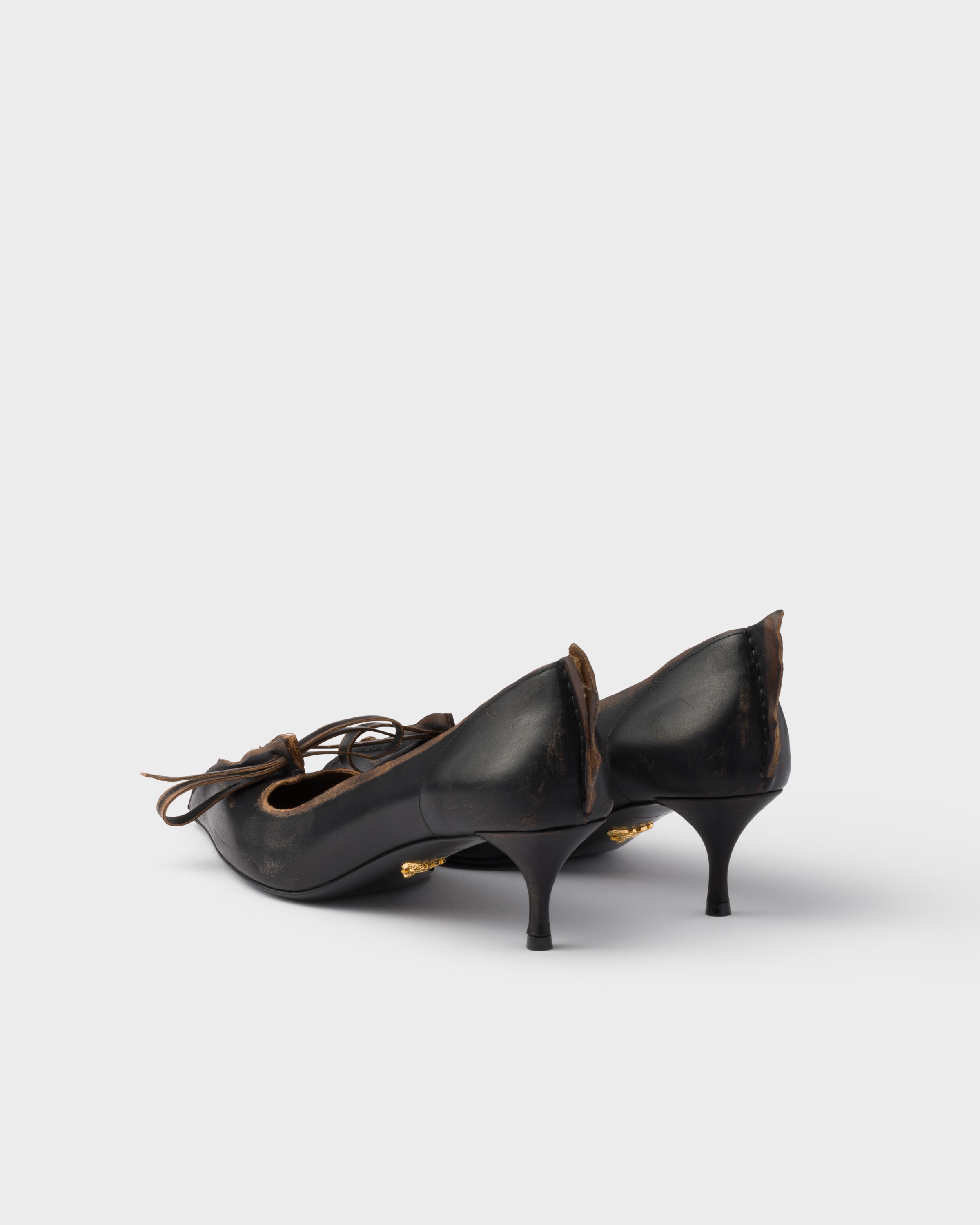 新作*PRADA*レザーパンプス ブラック ランウェイ ブラック Prada レザーパンプス | ブラック | FARFETCH JP