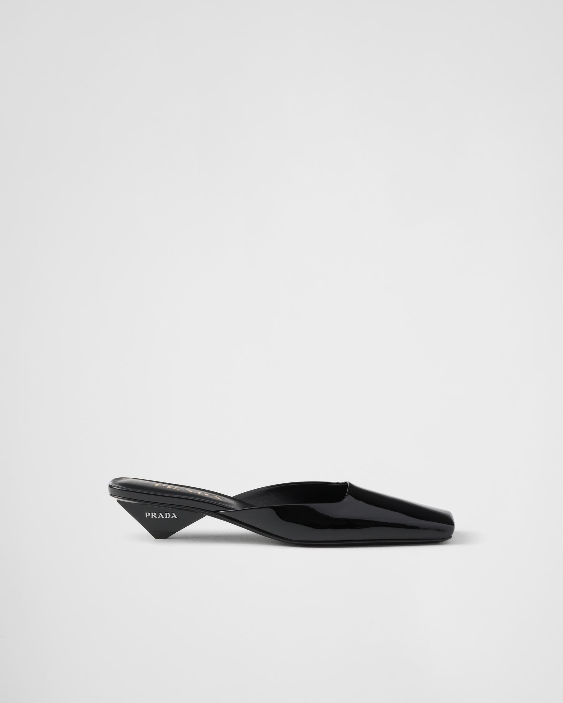 PRA 2026S Flats Mule White Patent Leather 657683