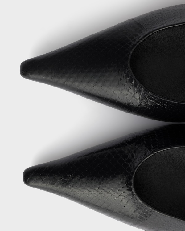 Ayres leather pointy toe pumps - Black Ayres leather pointy toe pumps - Black
