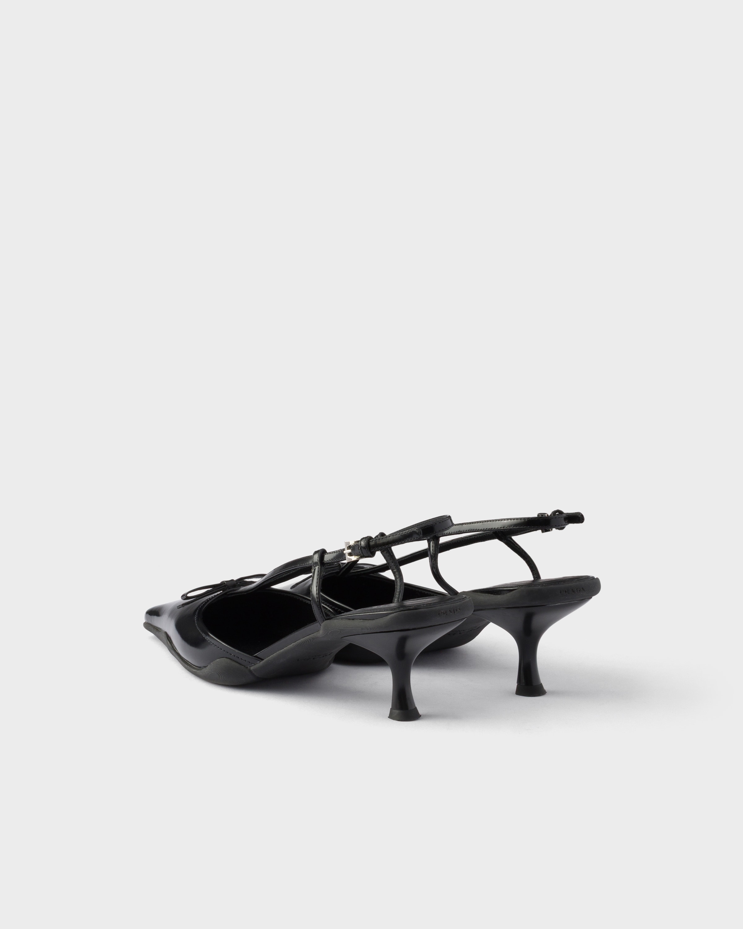 ブラック ブラッシュドレザー スリングバックパンプス | PRADA - 日本