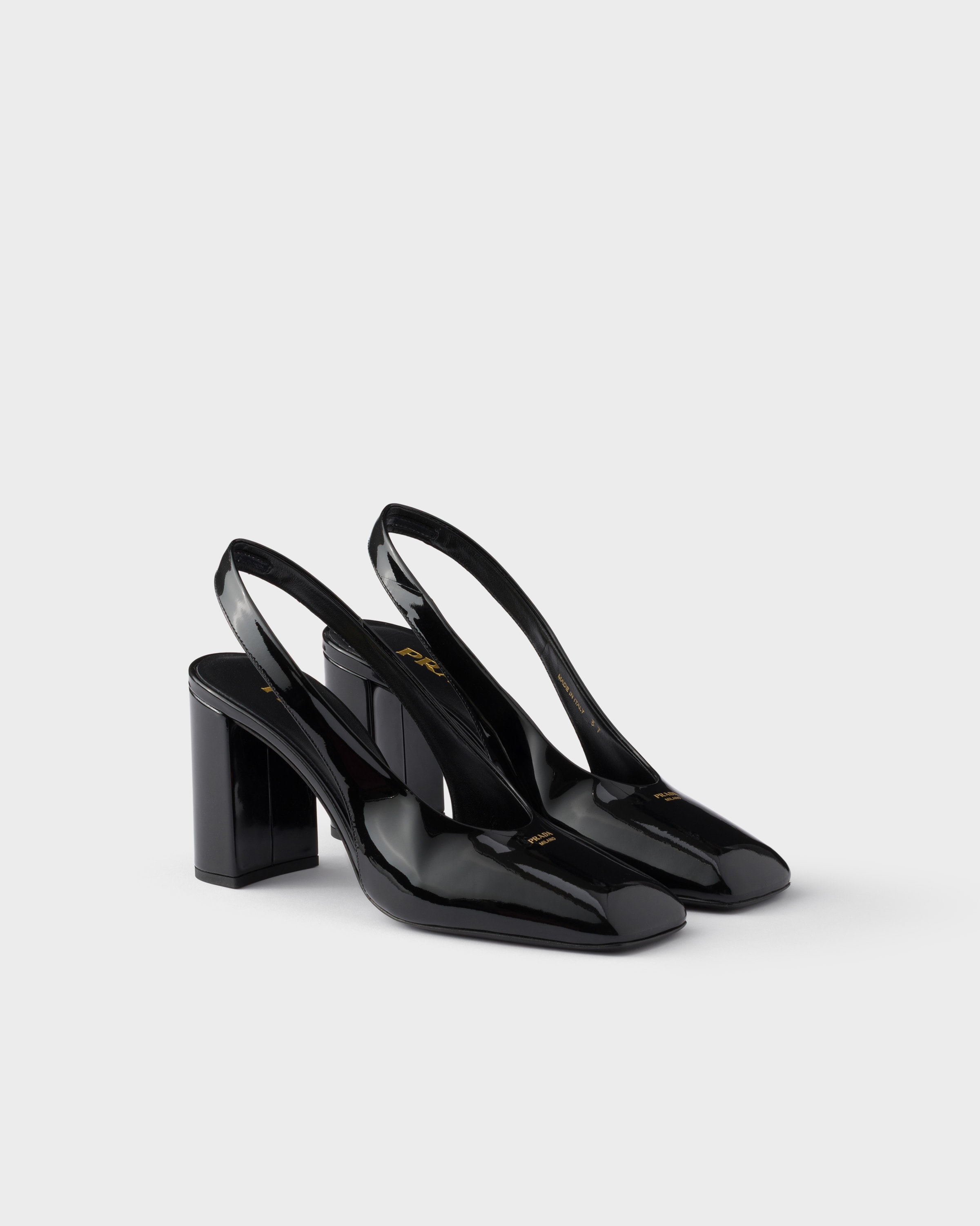 ブラック パテントレザー スリングバックパンプス | PRADA - 日本