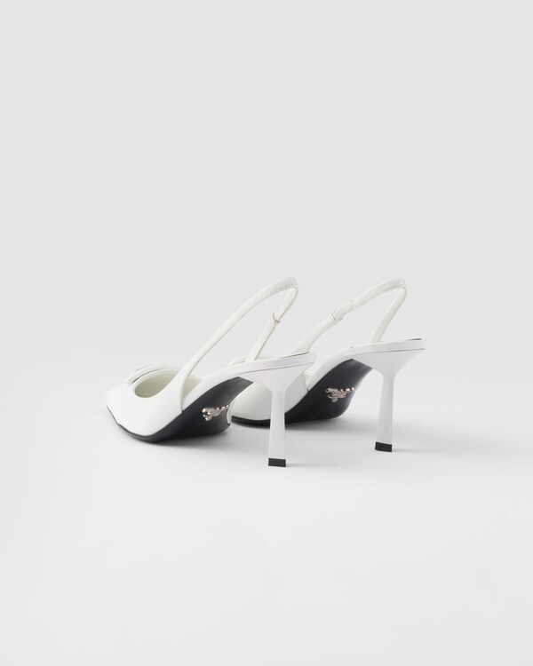 حذاء سلينغ باك بكعب من الجلد المصقول - أبيض حذاء سلينغ باك بكعب من الجلد المصقول - أبيض