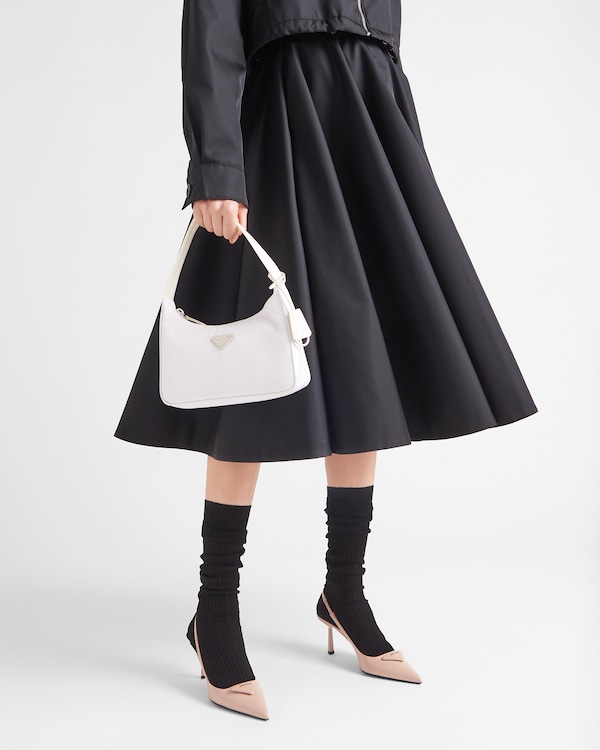 حذاء سلينغ باك بكعب من الجلد المصقول حذاء سلينغ باك بكعب من الجلد المصقول