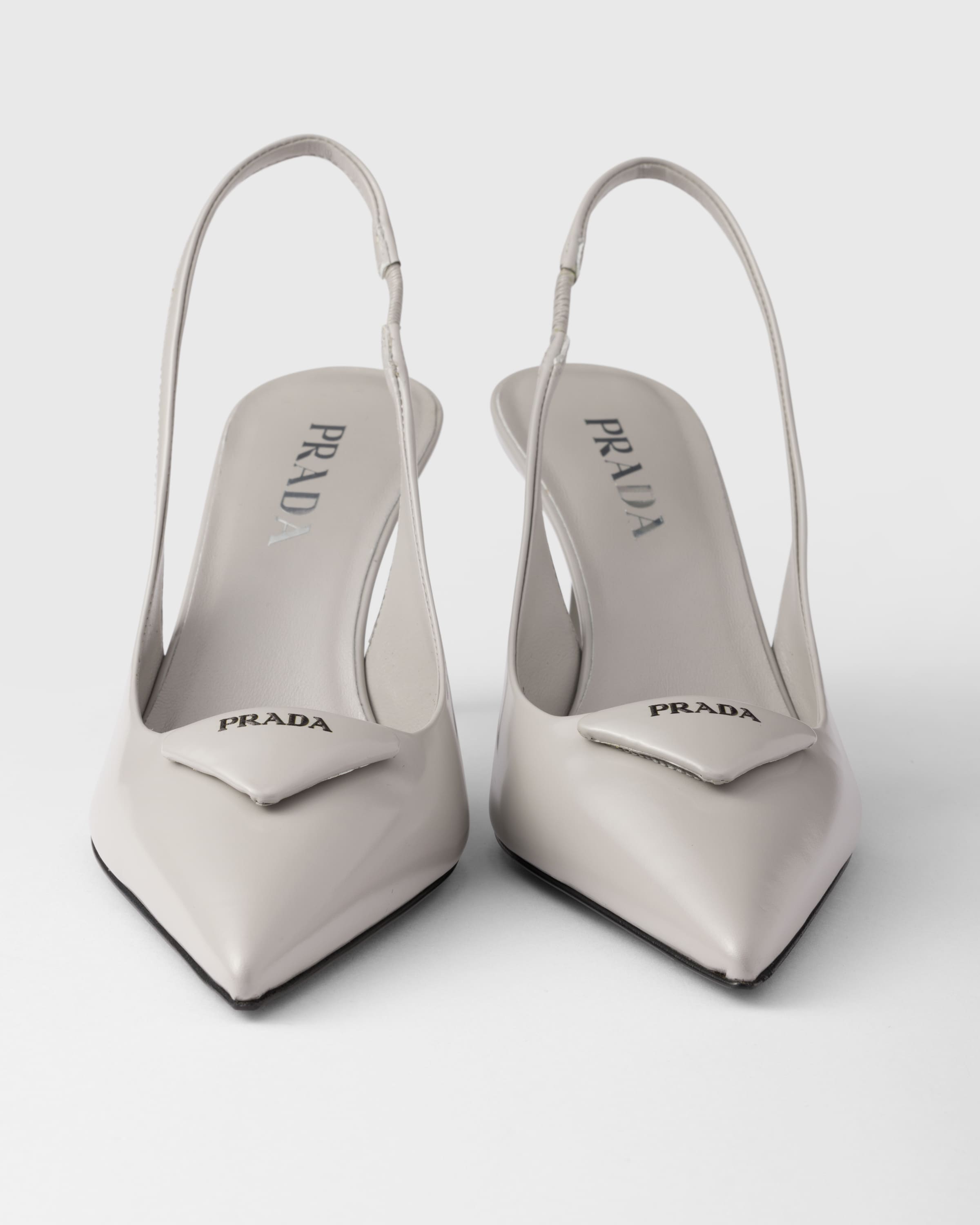 サンダル・ミュール PRADA BRUSHED LEATHER SLINGBACKS Leather slingback pumps in black - Prada | Mytheresa