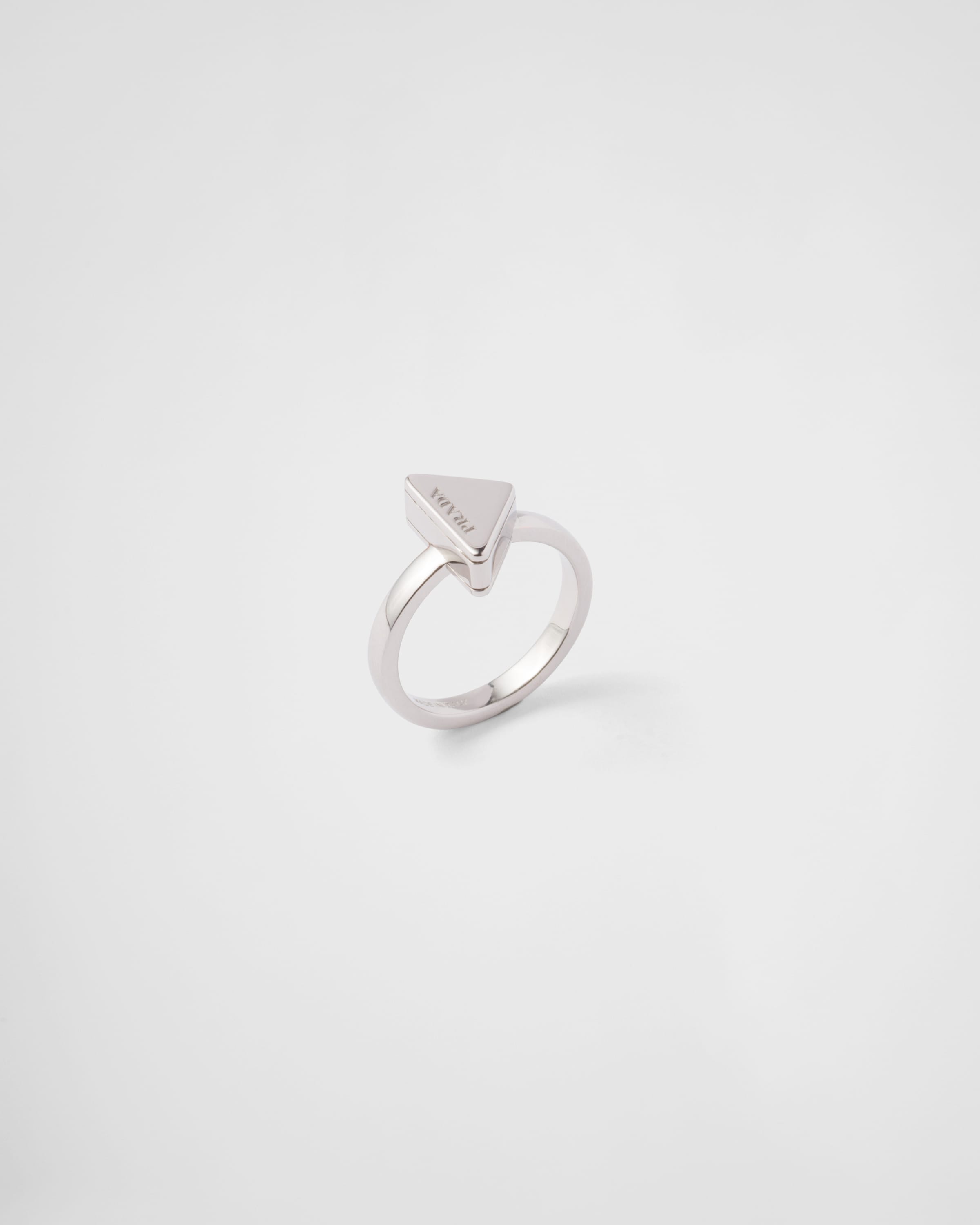Prada ring shop