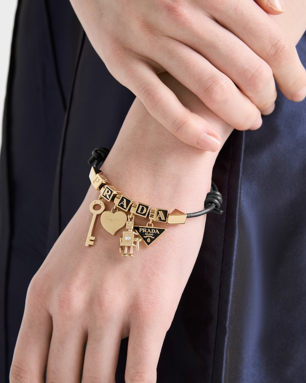 Nappa leather and metal bracelet Nappa leather and metal bracelet