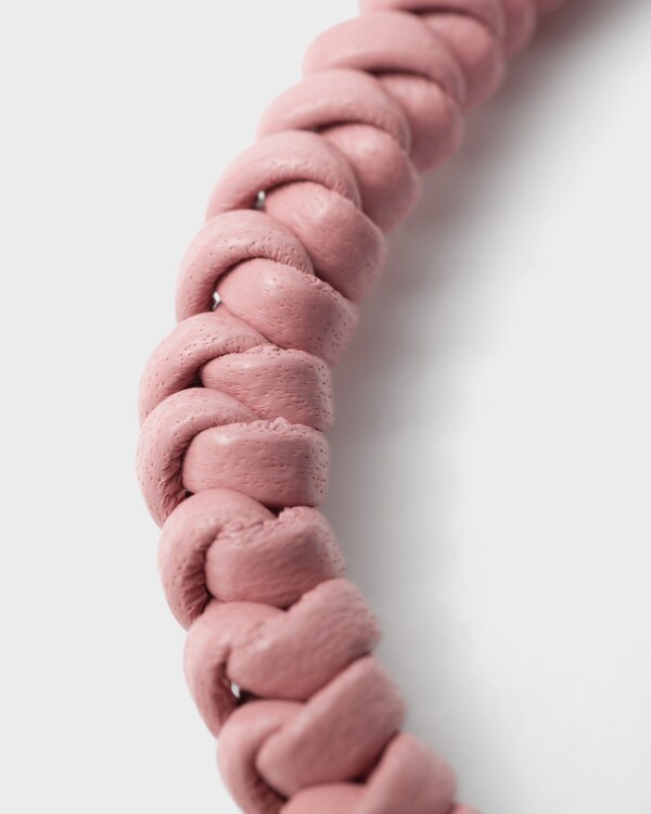 Braided nappa leather bracelet with metal ornament - Melocotón Braided nappa leather bracelet with metal ornament - Melocotón