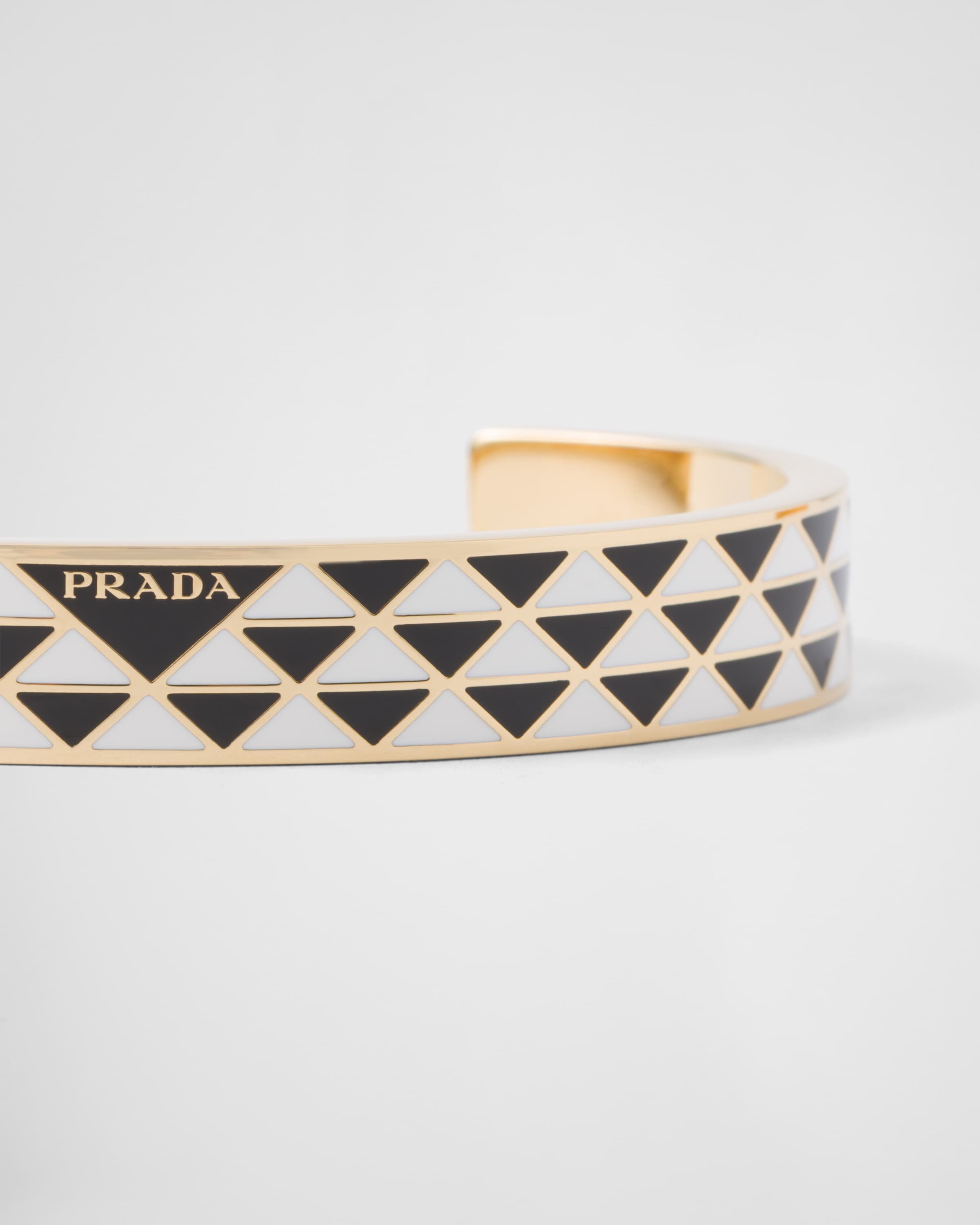 【激安通販 オンラインショップ】 エナメルメタル ブラック/ホワイト ブレスレット PRADA | アクセサリー