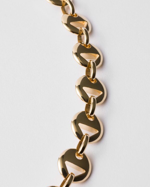 Metal necklace Metal necklace