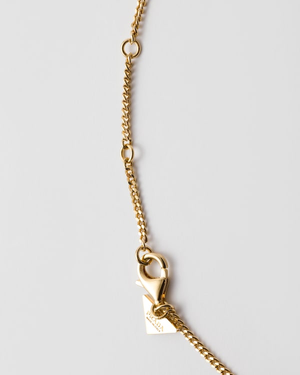 Metal necklace Metal necklace