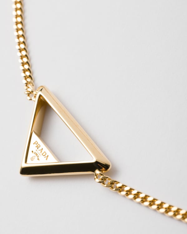 Metal necklace Metal necklace