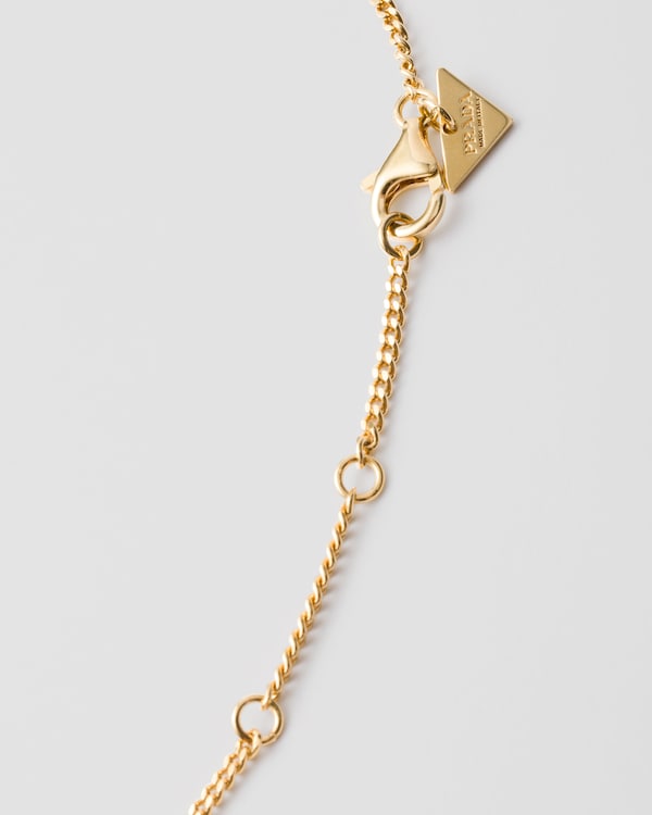 Metal necklace Metal necklace