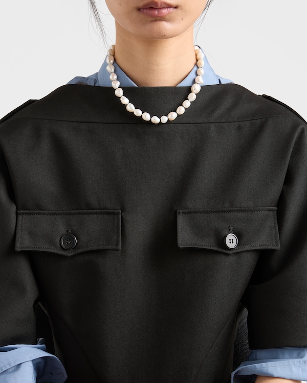 قلادة من المعدن تتزين باللؤلؤ - ذهبي/لؤلؤي قلادة من المعدن تتزين باللؤلؤ - ذهبي/لؤلؤي