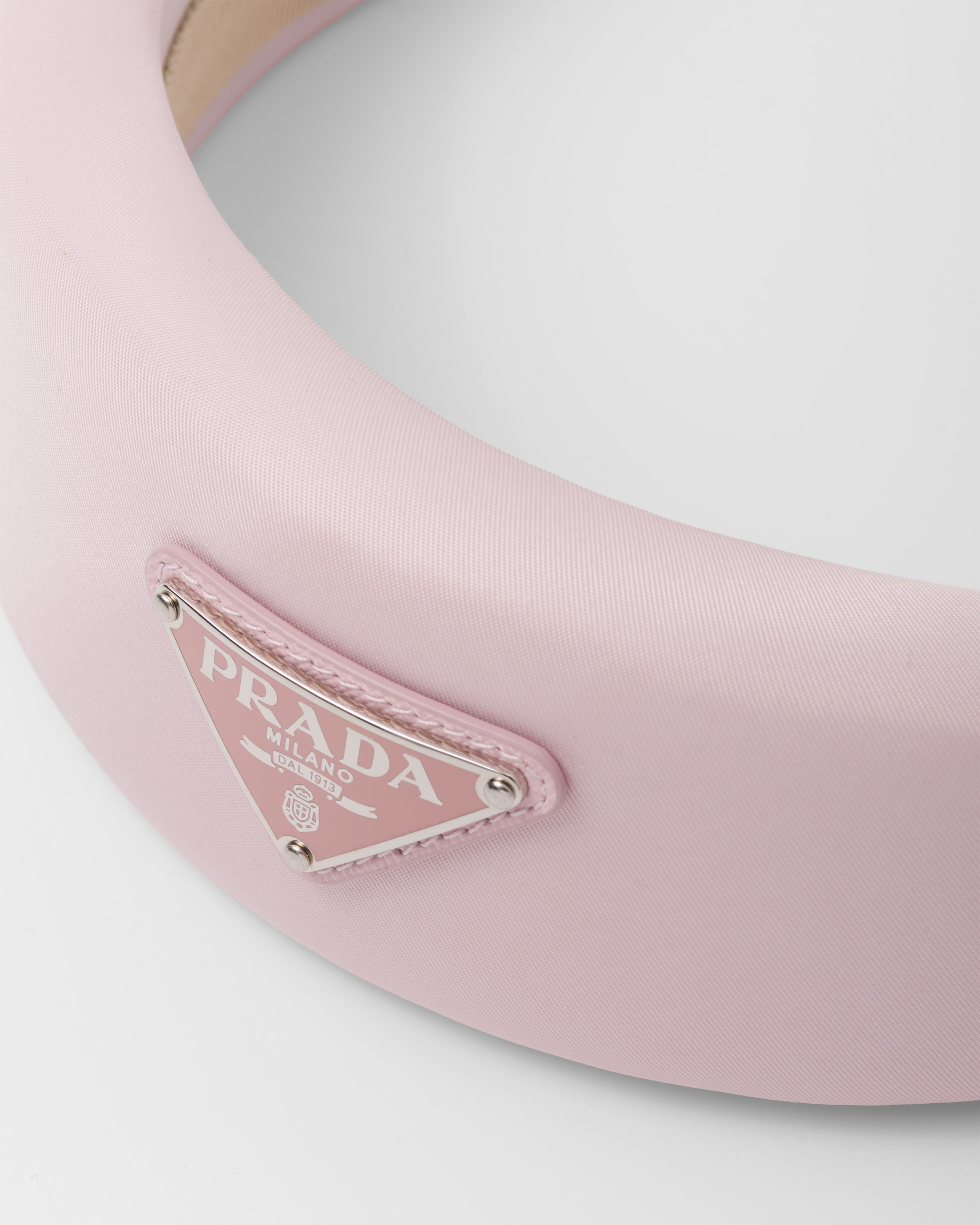 Re Nylon headband